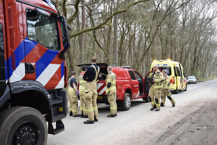 Brandweer ingezet voor gewonde mountainbiker in bosgebied