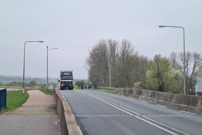 Verkeershinder door storing in brug