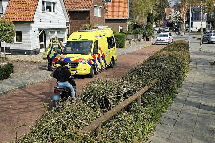 Fietser gewond bij botsing met personenwagen