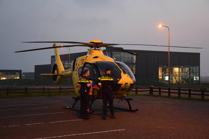 Traumateam assisteert bij incident op straat
