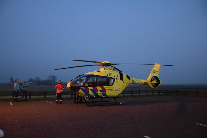 Traumateam assisteert bij incident op straat