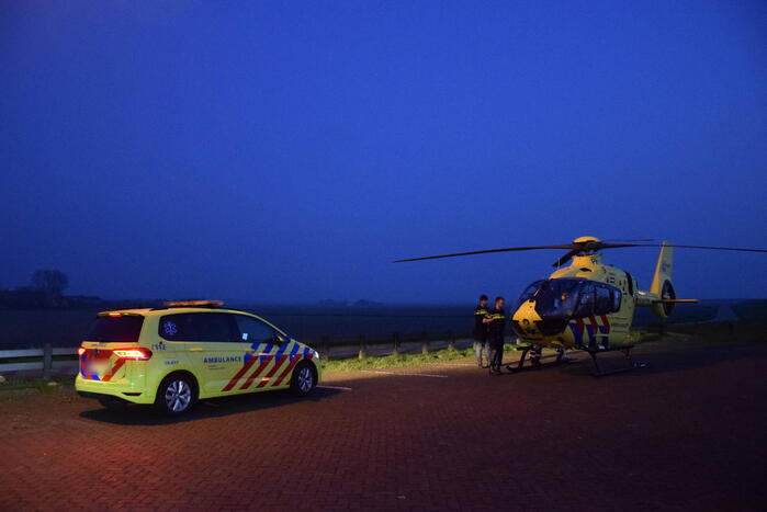 Traumateam assisteert bij incident op straat