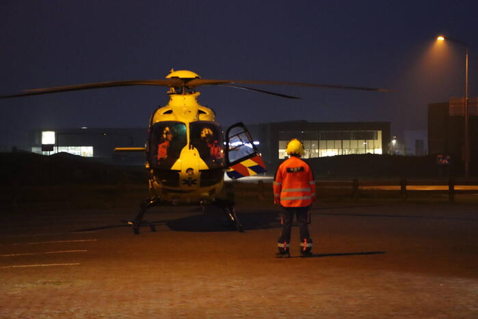 Traumateam assisteert bij incident op straat