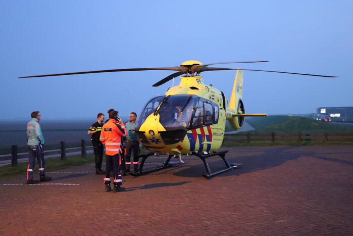 Traumateam assisteert bij incident op straat