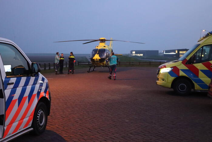 Traumateam assisteert bij incident op straat