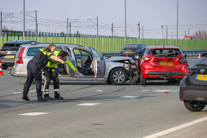 Flinke ravage op snelweg door ongeval
