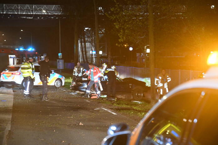 Gewonden en enorme schade bij botsing