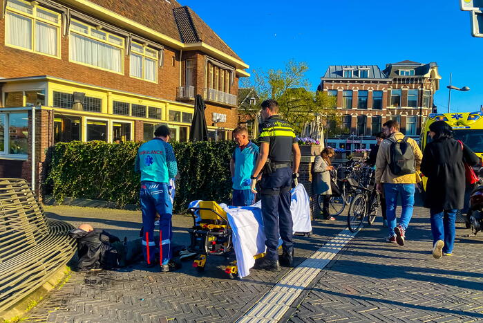 Omstander redt dronken persoon uit water