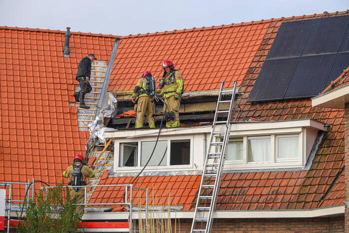 Veel schade naar brand op dak