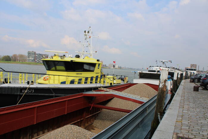 Binnenvaartschepen beschadigd na botsing