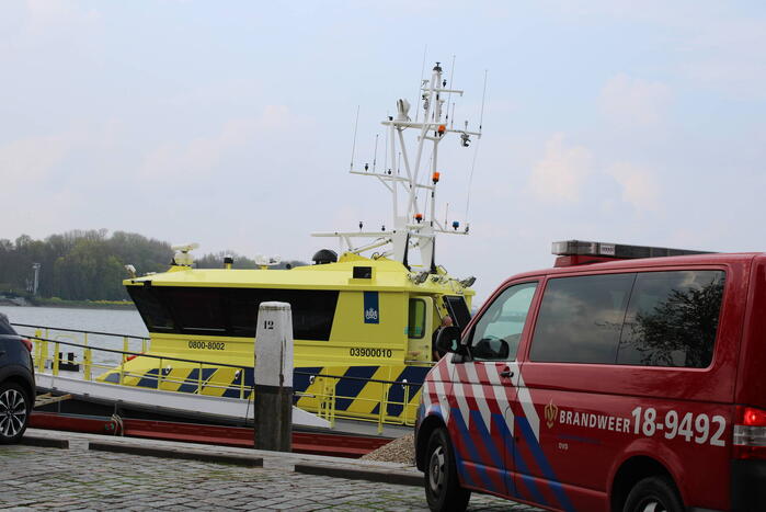 Binnenvaartschepen beschadigd na botsing