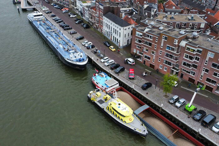 Binnenvaartschepen beschadigd na botsing