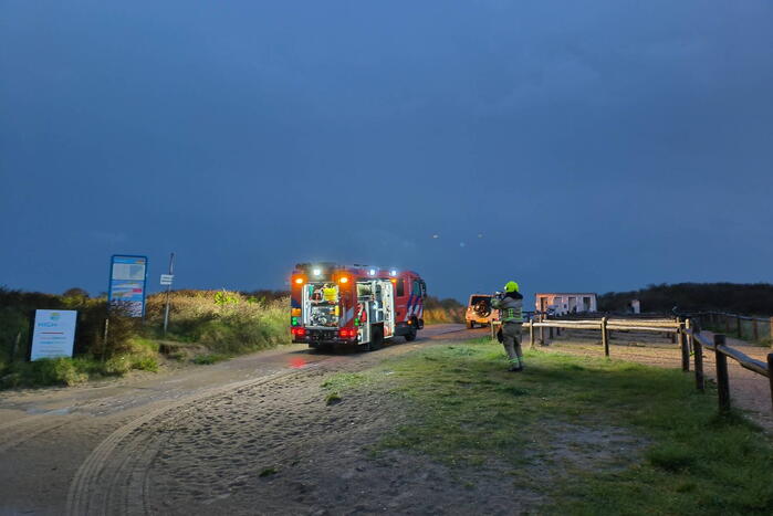 Nacontrole in strandpaviljoen na blikseminslag