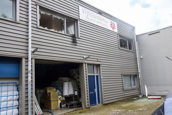 Zeer grote brand in bedrijfsverzamelgebouw
