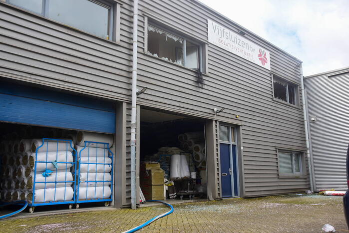 Zeer grote brand in bedrijfsverzamelgebouw