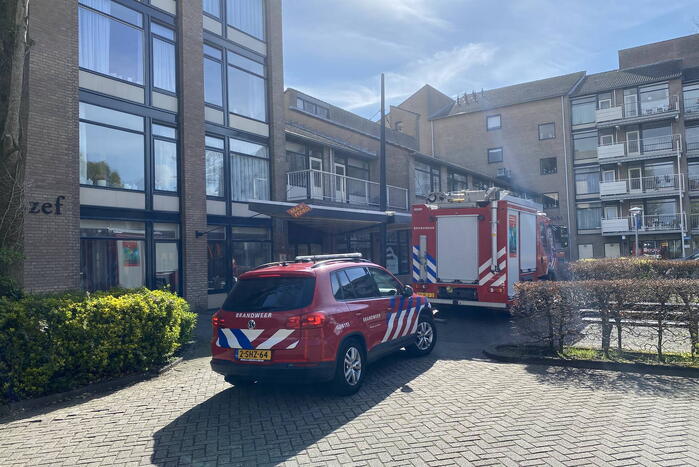 Brandweer doet onderzoek naar vreemde lucht