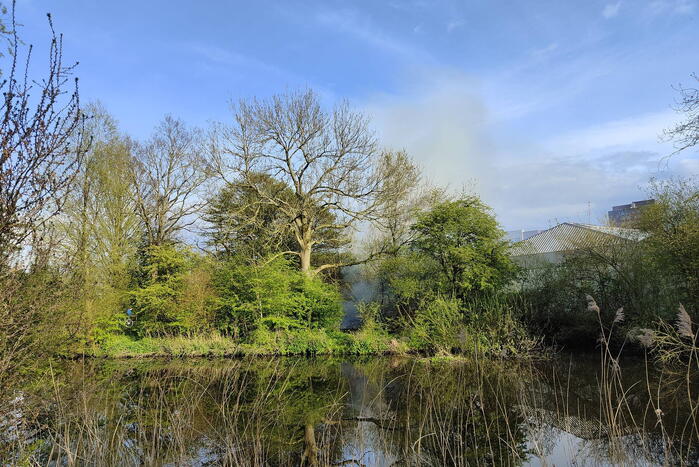 Brandweer ingezet voor hevige buitenbrand