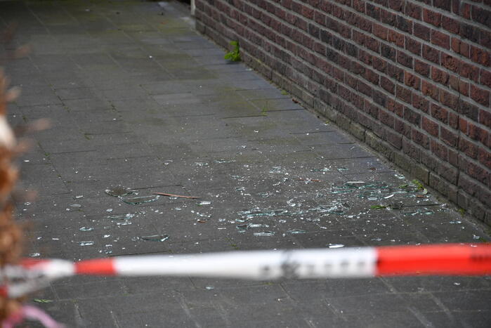 Gewapende overval op woning, politie zoekt daders