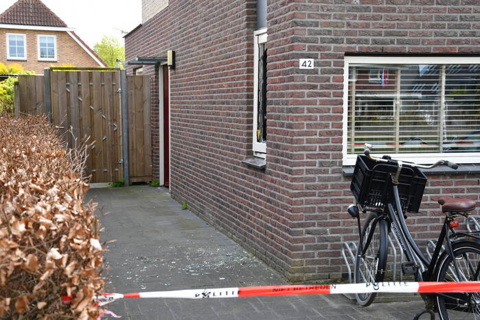 Gewapende overval op woning, politie zoekt daders