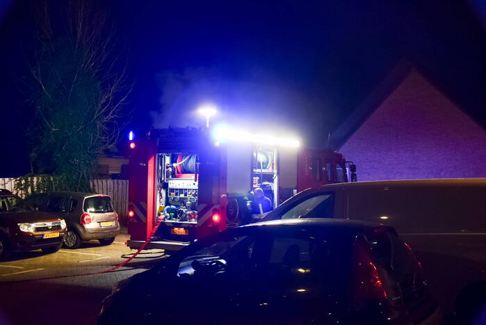 Flinke rook bij schuurbrand