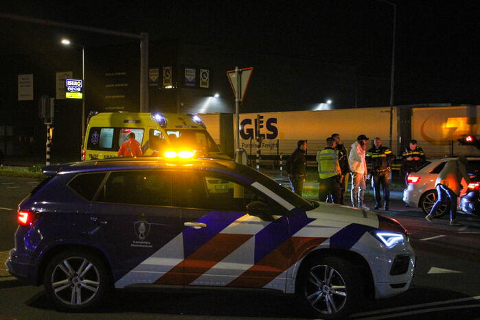 Aanhouding na aanrijding op kruising