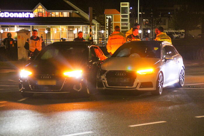 Aanhouding na aanrijding op kruising