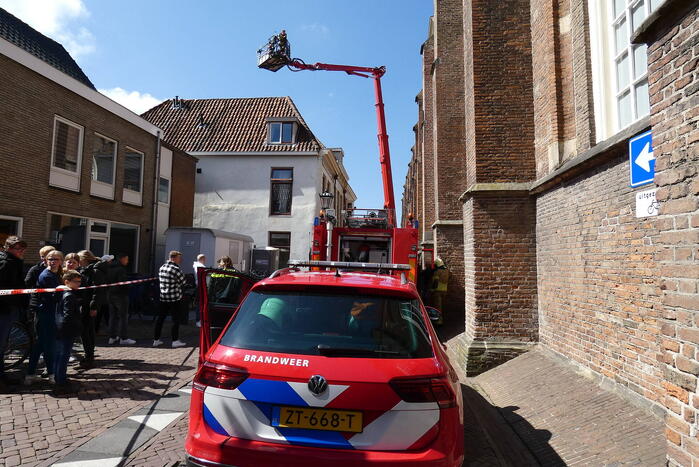 Woningbrand in binnenstad snel onder controle