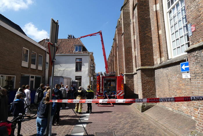 Woningbrand in binnenstad snel onder controle