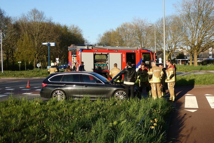 Brandweer ingezet voor mogelijke autobrand
