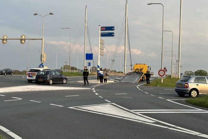 Botsing tussen twee voertuigen op kruising