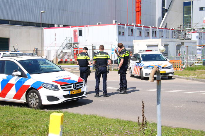 Bedrijf ontruimd na explosie