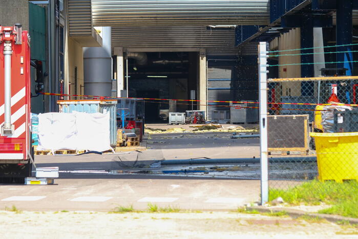 Bedrijf ontruimd na explosie