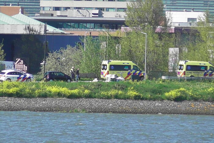 Zoektocht naar persoon te water