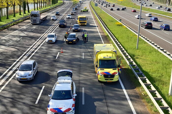 Flinke file op snelweg door verkeersongeval