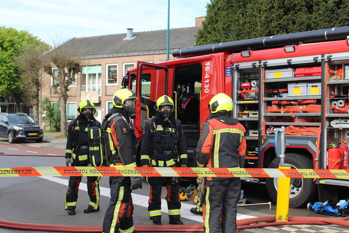 Accu PicNic bezorgwagen vliegt in brand