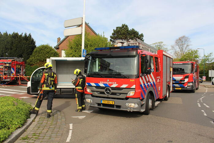 Accu PicNic bezorgwagen vliegt in brand