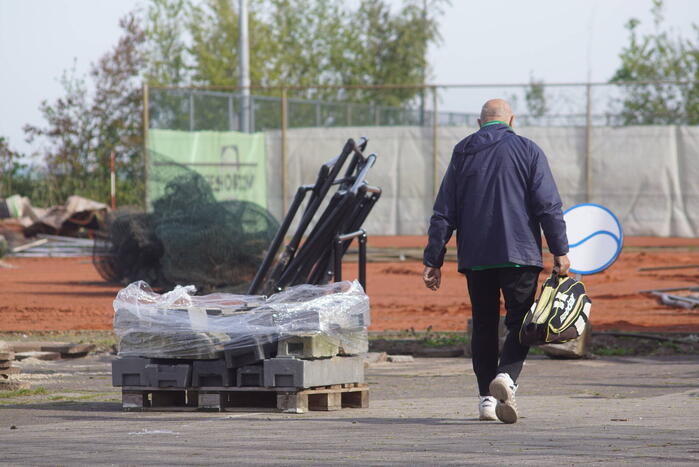 Aanleg padelbanen Tennisvereniging De Eemslag van start gegaan