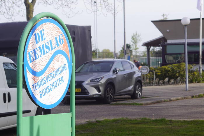 Aanleg padelbanen Tennisvereniging De Eemslag van start gegaan