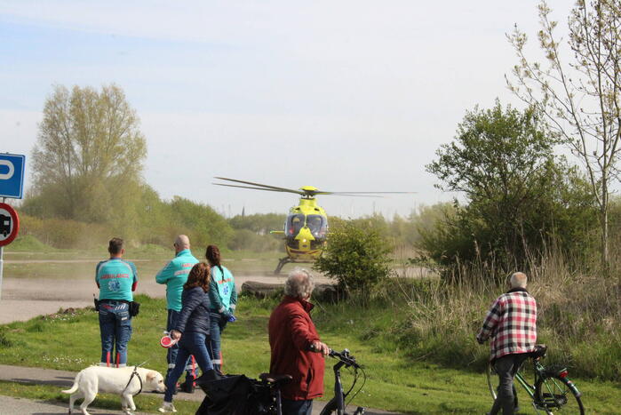 Landing traumahelikopter trekt veel bekijks