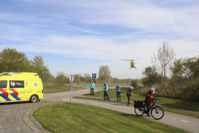 Landing traumahelikopter trekt veel bekijks