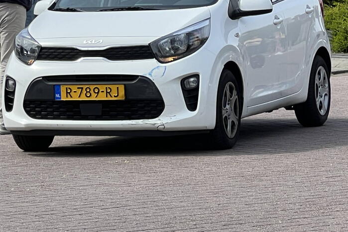 Scooterrijder gewond bij aanrijding met personenauto