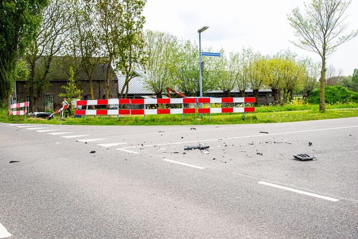 Motorrijder zwaargewond bij aanrijding met auto