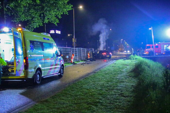 Voertuig te water na aanrijding