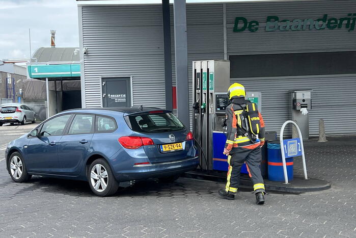 Toevoer brandstof stop niet tijdens tanken