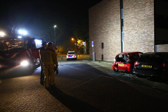 Meerdere voertuigen beschadigd na brand