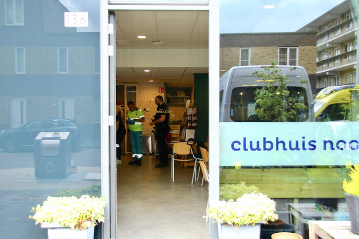 Traumahelikopter landt na steekpartij