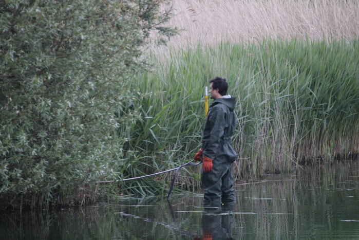Grote rookwolken bij zeer grote industriebrand