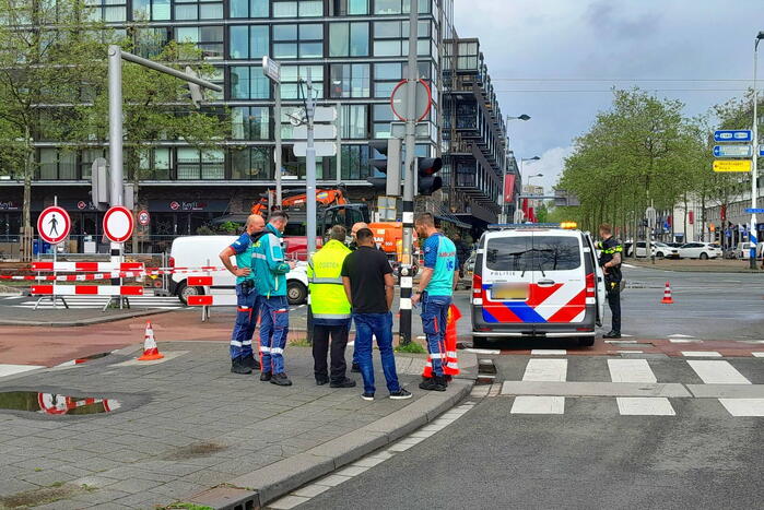 Ravage op de weg: ambulance, bestelbus en auto betrokken bij ernstig ongeval