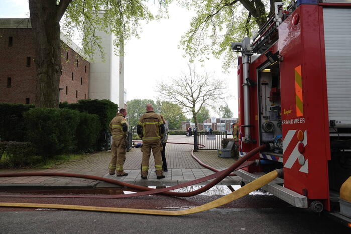 Brand uitvaartcentrum: Smeulend wierook vermoedelijke boosdoener