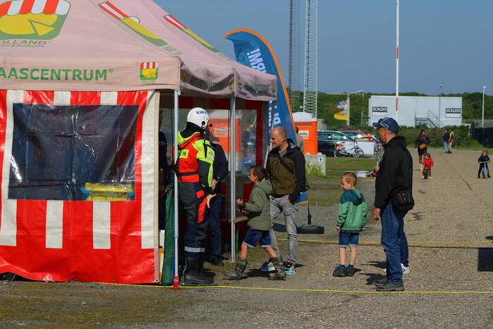 Open dag KNRM Neeltje Jans tijdens Nationale Reddingbootdag